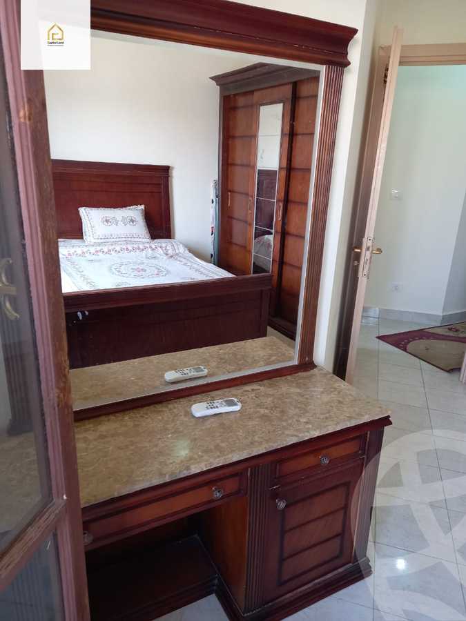 https://aqarmap.com.eg/en/listing/5467118-for-rent-cairo-new-cairo-lrhb-city-phase-5-ibn-al-nafees-st
