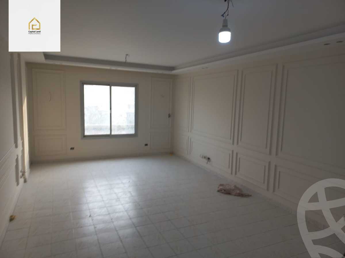 https://aqarmap.com.eg/en/listing/5468477-for-sale-cairo-new-cairo-lrhb-city-phase-1-ahmed-rami-st
