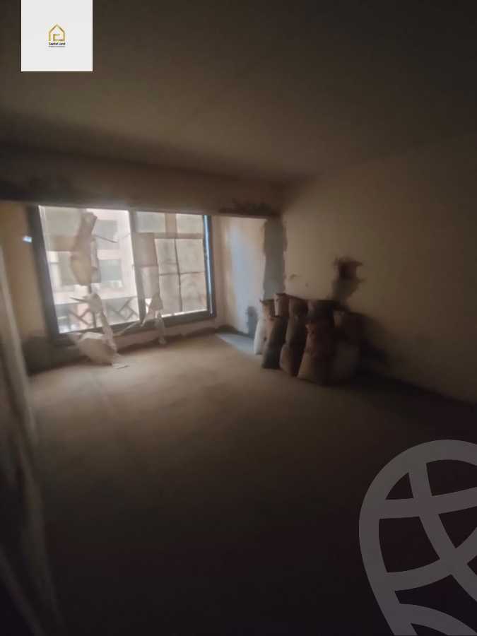 https://aqarmap.com.eg/ar/listing/5478102-for-sale-cairo-new-cairo-lrhb-city-phase-5-talaat-mostafa-st