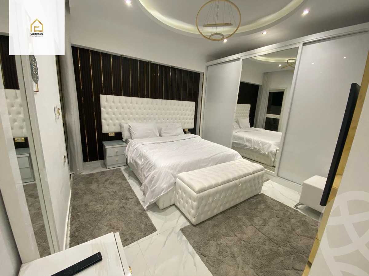 https://aqarmap.com.eg/ar/listing/5478262-for-sale-cairo-new-cairo-south-investors-mohammed-nagib-axis-st