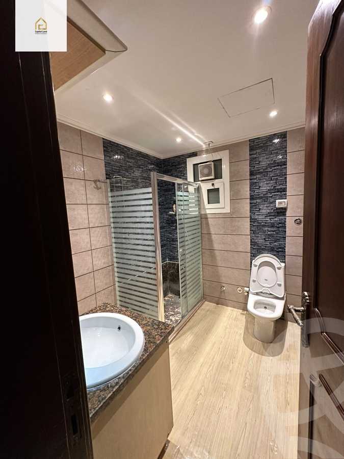 https://aqarmap.com.eg/en/listing/5480815-for-sale-cairo-new-cairo-lrhb-city-phase-2-osama-ibn-zaid-st