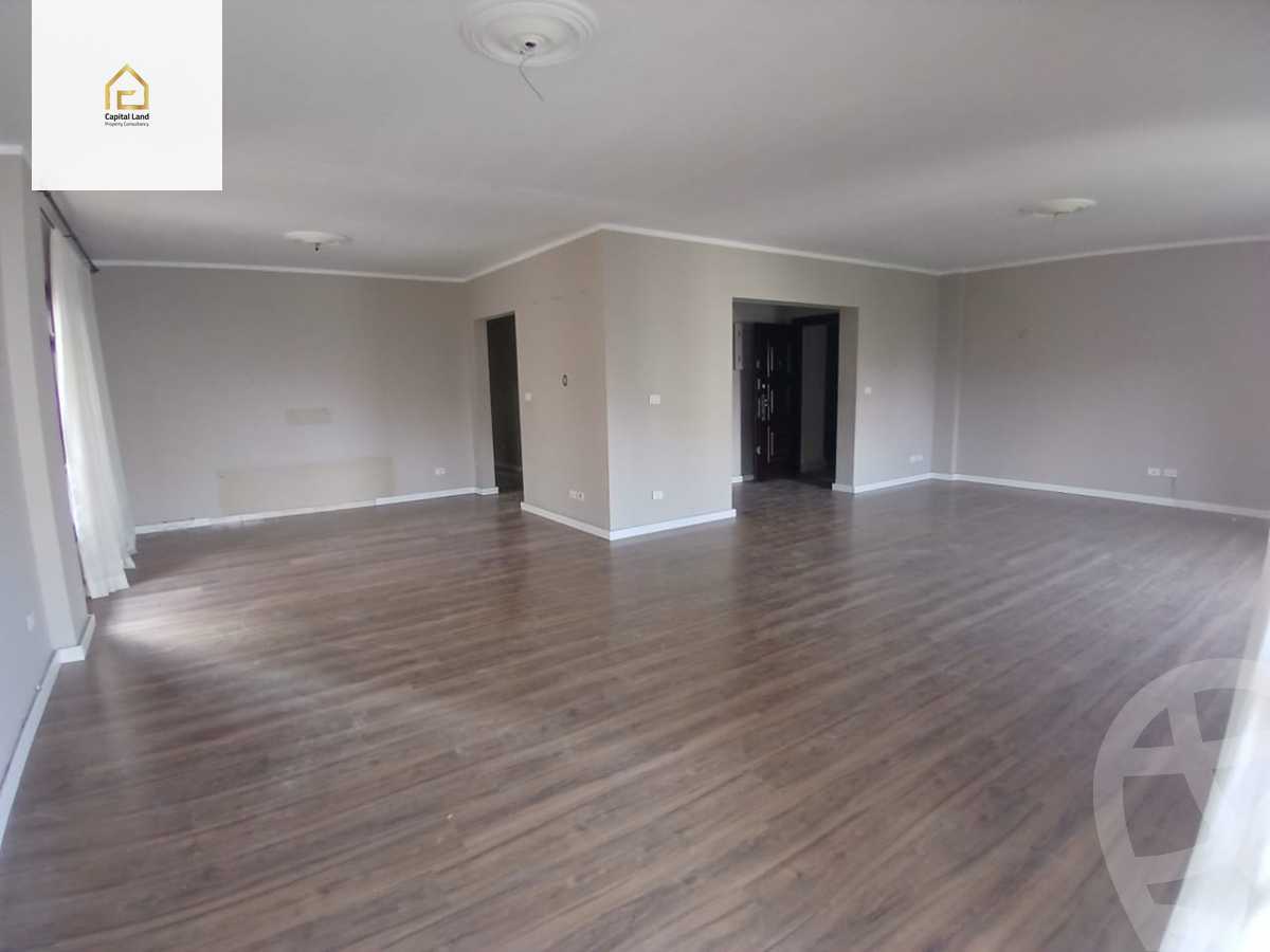https://aqarmap.com.eg/ar/listing/5506189-for-sale-cairo-new-cairo-lrhb-city-phase-5-ibn-al-nafees-st