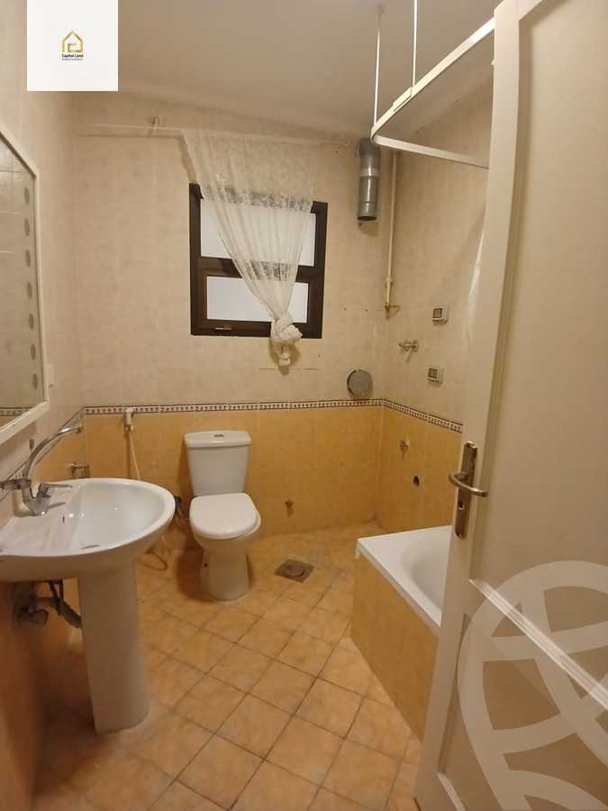 https://aqarmap.com.eg/ar/listing/5506189-for-sale-cairo-new-cairo-lrhb-city-phase-5-ibn-al-nafees-st