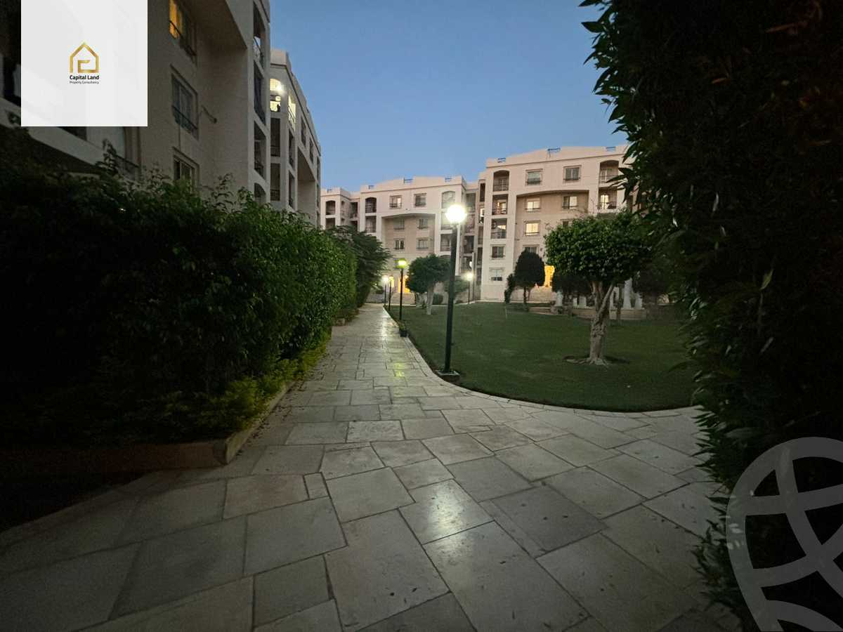https://aqarmap.com.eg/ar/listing/5507813-for-sale-cairo-new-cairo-lrhb-city-phase-2-shr-tl-t-mstfy