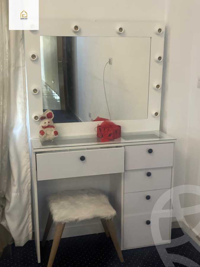 https://aqarmap.com.eg/en/listing/5513316-for-sale-cairo-new-cairo-lrhb-city-phase-5-talaat-mostafa-st
