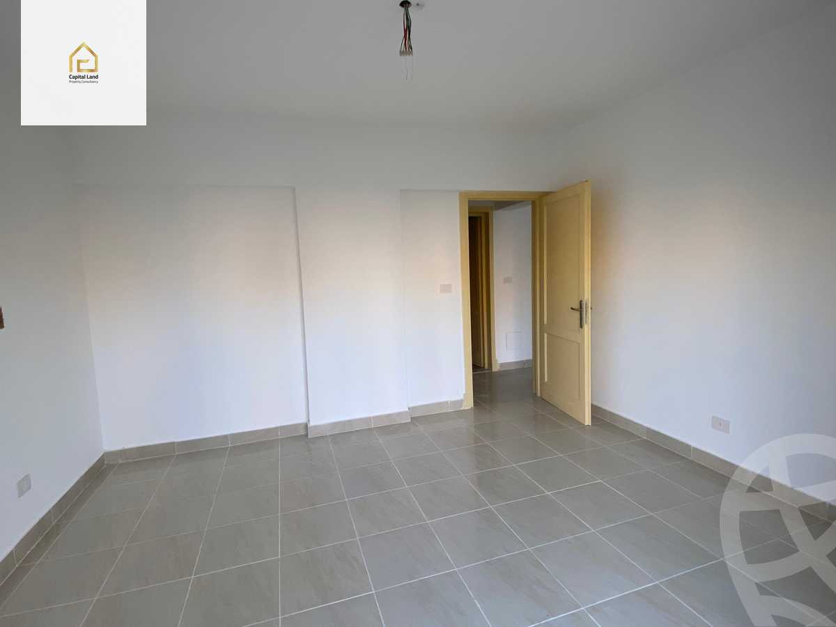 https://aqarmap.com.eg/en/listing/5562660-for-sale-cairo-new-cairo-lrhb-city-mtdd-lrhb-phase-7