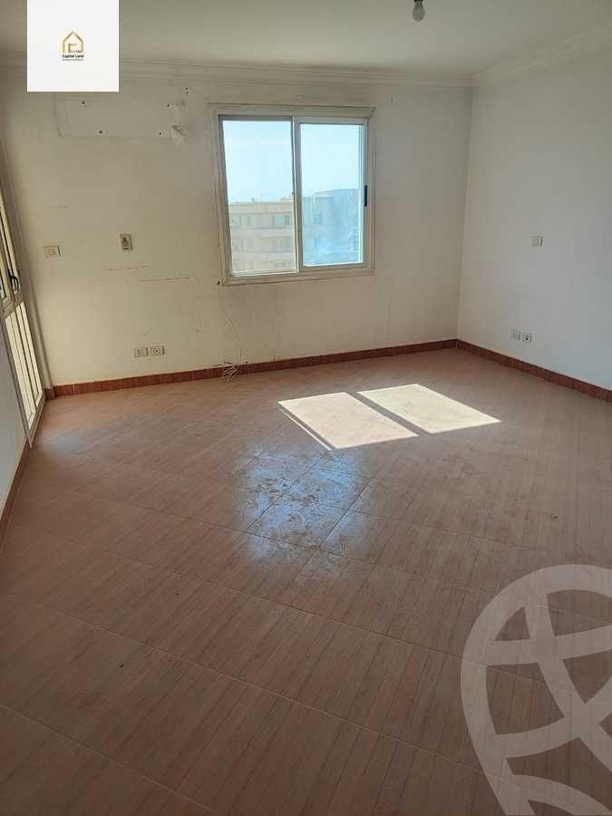 https://aqarmap.com.eg/en/listing/5570218-for-sale-cairo-new-cairo-lrhb-city-phase-4-mostafa-el-nahaas-st