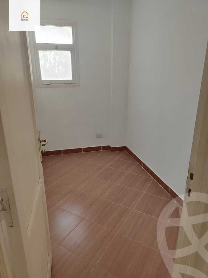 https://aqarmap.com.eg/en/listing/5570218-for-sale-cairo-new-cairo-lrhb-city-phase-4-mostafa-el-nahaas-st