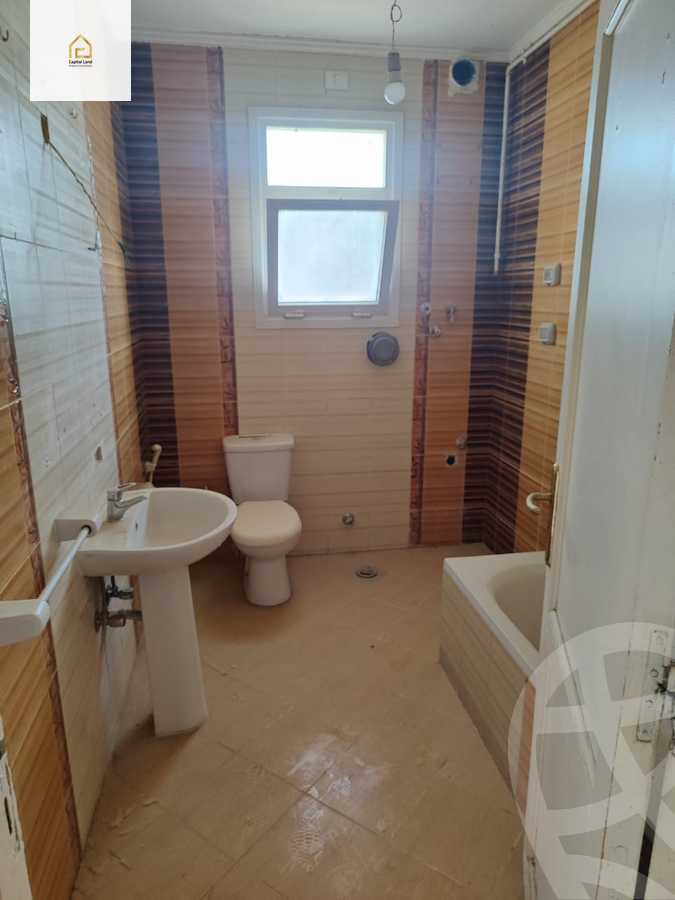 https://aqarmap.com.eg/en/listing/5570218-for-sale-cairo-new-cairo-lrhb-city-phase-4-mostafa-el-nahaas-st