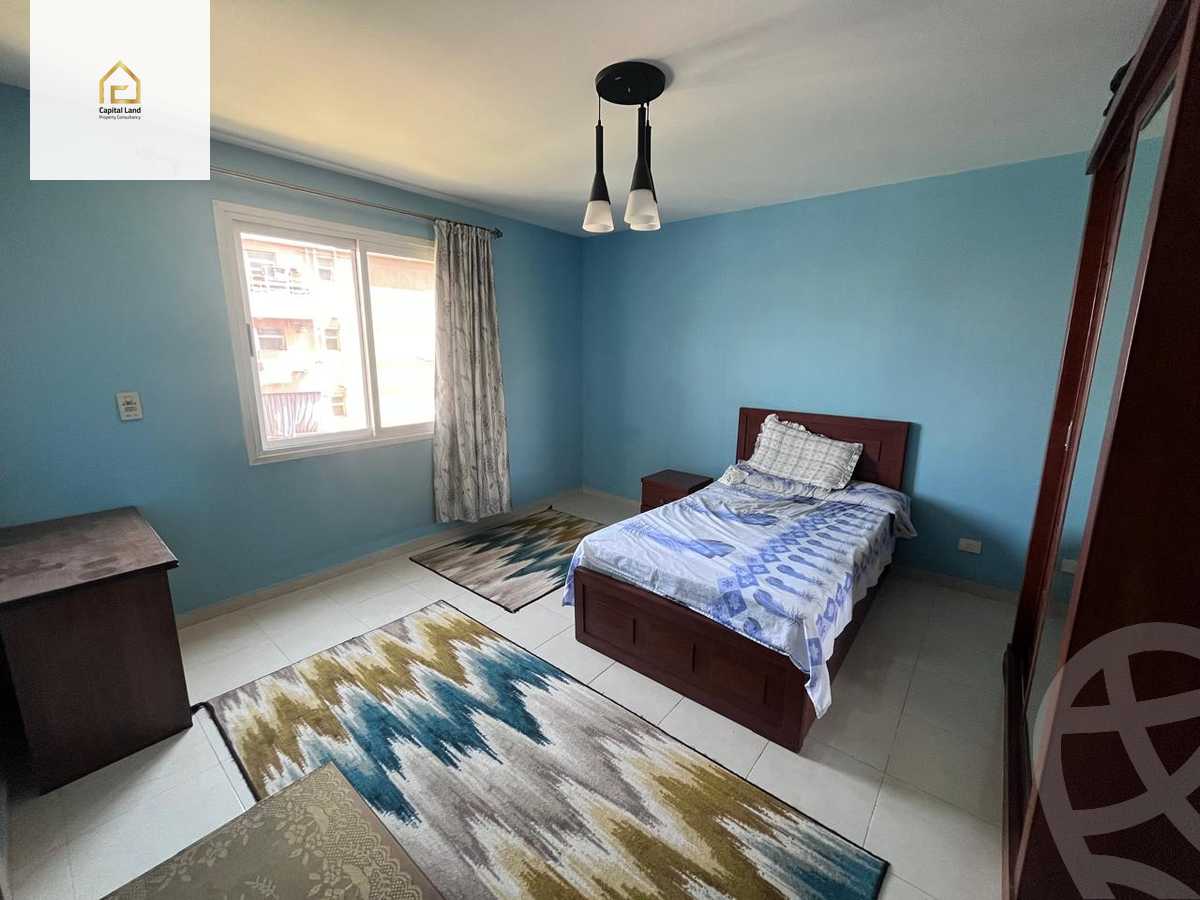 https://aqarmap.com.eg/en/listing/5575566-for-sale-cairo-new-cairo-lrhb-city-phase-4-mohammed-farid-st