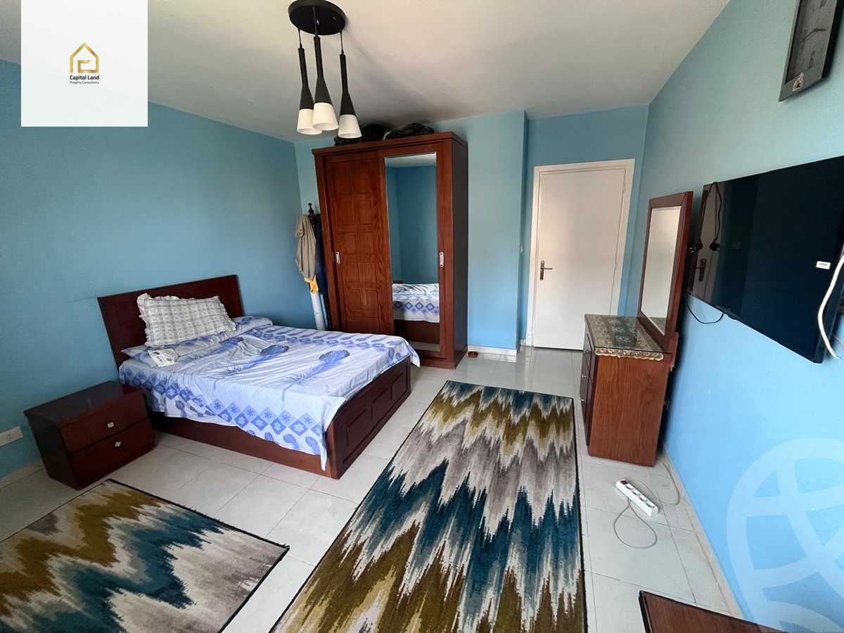 https://aqarmap.com.eg/en/listing/5575566-for-sale-cairo-new-cairo-lrhb-city-phase-4-mohammed-farid-st