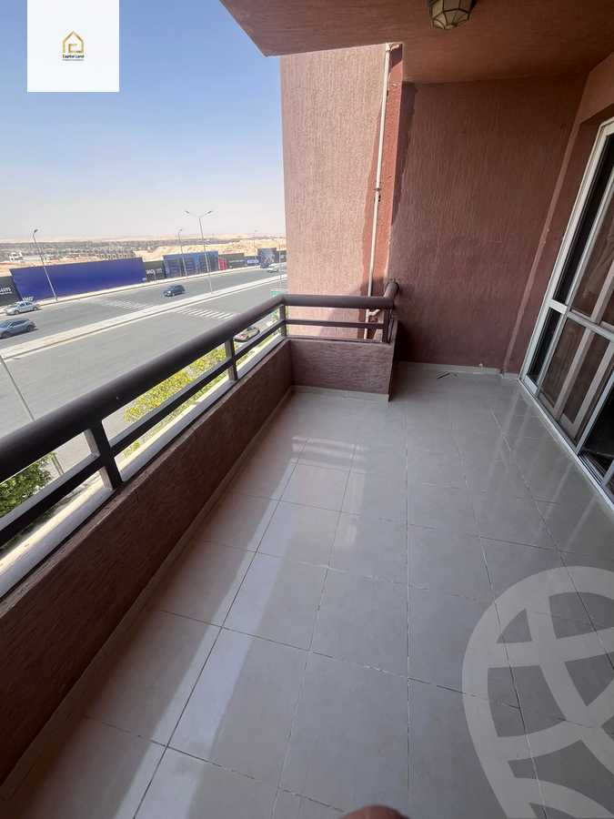 https://aqarmap.com.eg/en/listing/5575566-for-sale-cairo-new-cairo-lrhb-city-phase-4-mohammed-farid-st