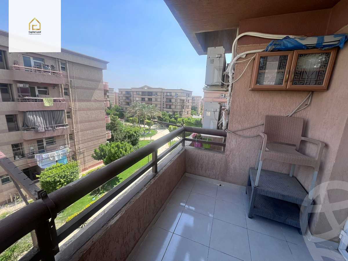 https://aqarmap.com.eg/en/listing/5575566-for-sale-cairo-new-cairo-lrhb-city-phase-4-mohammed-farid-st