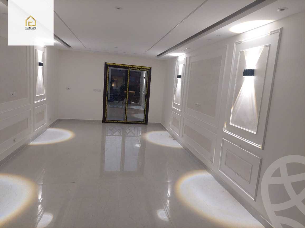 https://aqarmap.com.eg/ar/listing/5579500-for-sale-cairo-new-cairo-lrhb-city-phase-5-ibn-al-nafees-st