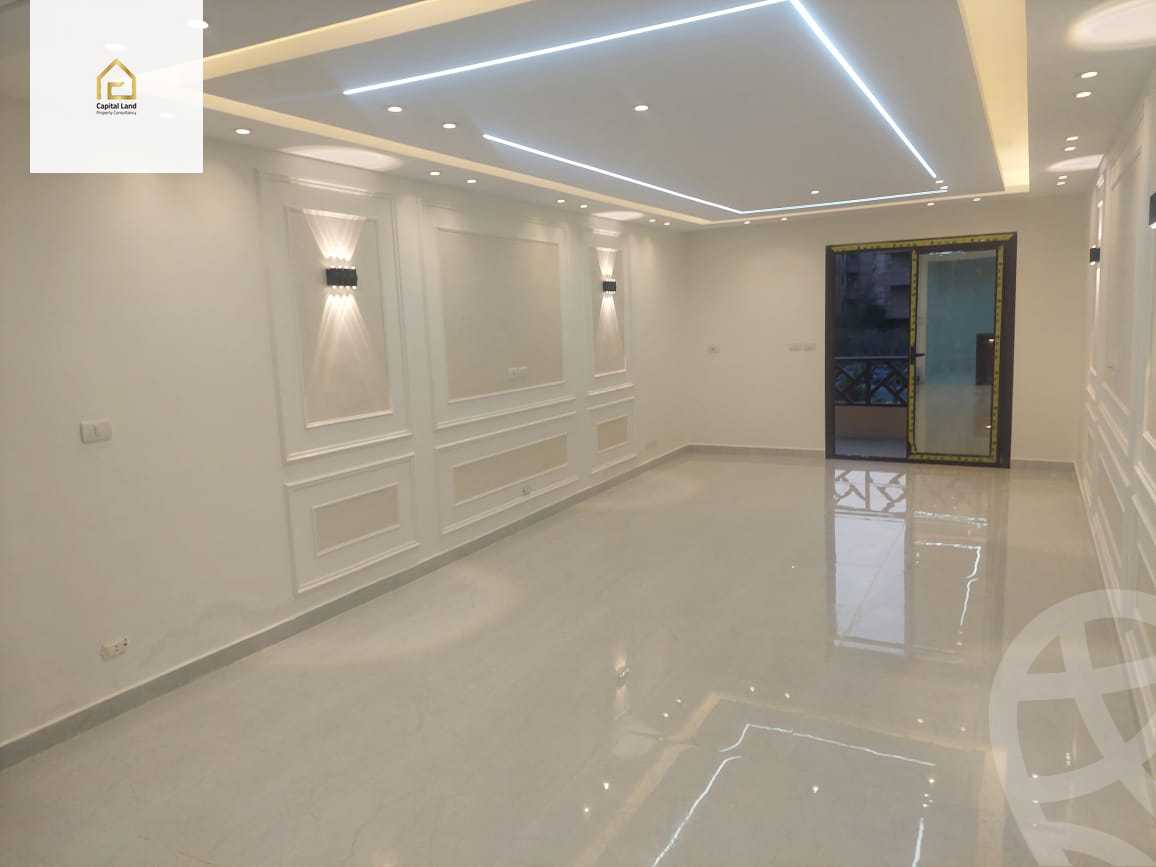 https://aqarmap.com.eg/ar/listing/5579500-for-sale-cairo-new-cairo-lrhb-city-phase-5-ibn-al-nafees-st