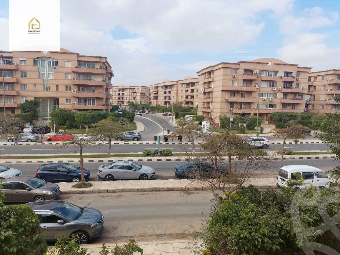 https://aqarmap.com.eg/ar/listing/5579500-for-sale-cairo-new-cairo-lrhb-city-phase-5-ibn-al-nafees-st