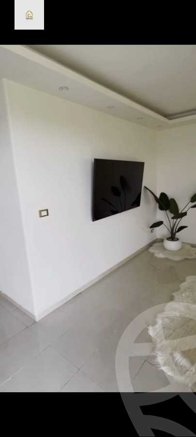 https://aqarmap.com.eg/en/listing/5603311-for-rent-cairo-new-cairo-lrhb-city-phase-4-mostafa-el-nahaas-st