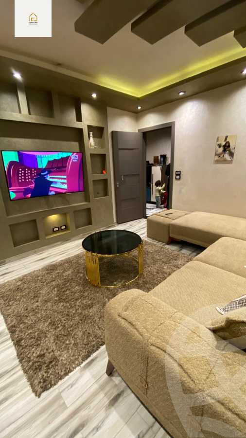 https://aqarmap.com.eg/ar/listing/5603361-for-sale-cairo-new-cairo-lrhb-city-phase-5-ibn-al-nafees-st