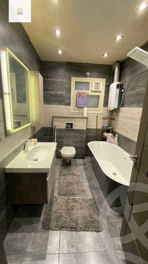 https://aqarmap.com.eg/ar/listing/5603361-for-sale-cairo-new-cairo-lrhb-city-phase-5-ibn-al-nafees-st