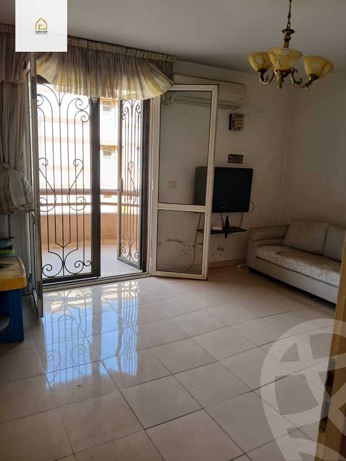 https://aqarmap.com.eg/en/listing/5605248-for-sale-cairo-new-cairo-lrhb-city-phase-4-mohammed-farid-st