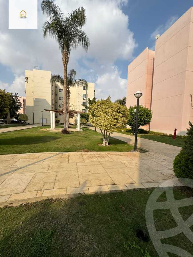 https://aqarmap.com.eg/en/listing/5607722-for-sale-cairo-new-cairo-lrhb-city-phase-3-umm-kolthom-st