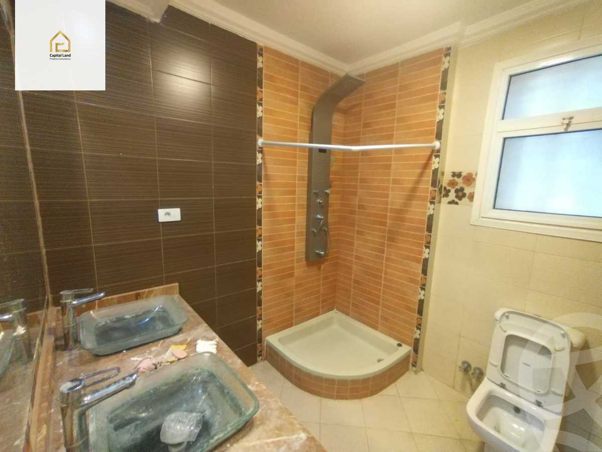 https://aqarmap.com.eg/en/listing/5620217-for-sale-cairo-new-cairo-lrhb-city-phase-4-mostafa-el-nahaas-st