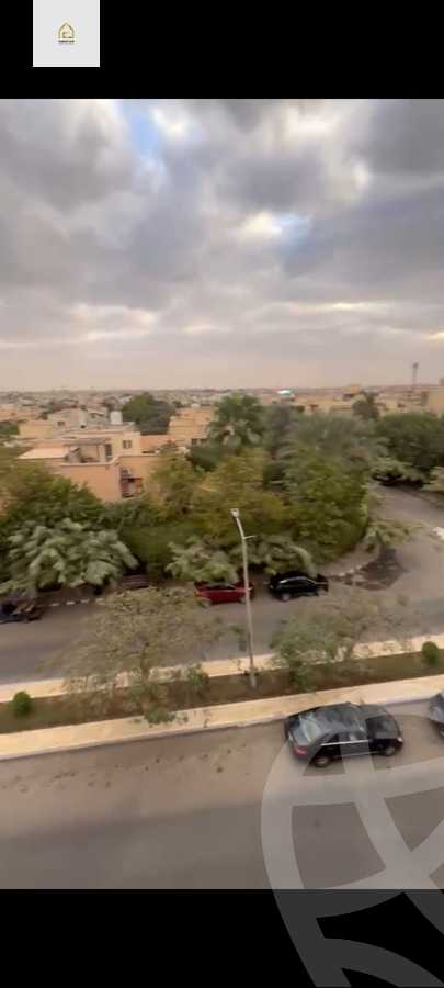 https://aqarmap.com.eg/en/listing/5620482-for-sale-cairo-new-cairo-lrhb-city-phase-3-umm-kolthom-st