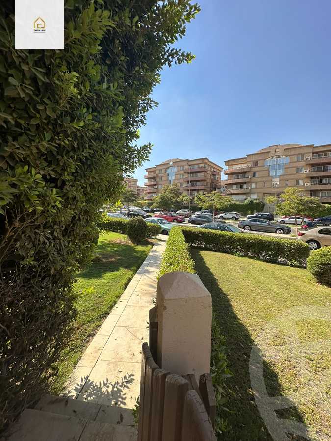 https://aqarmap.com.eg/ar/listing/5620642-for-sale-cairo-new-cairo-lrhb-city-phase-5-talaat-mostafa-st