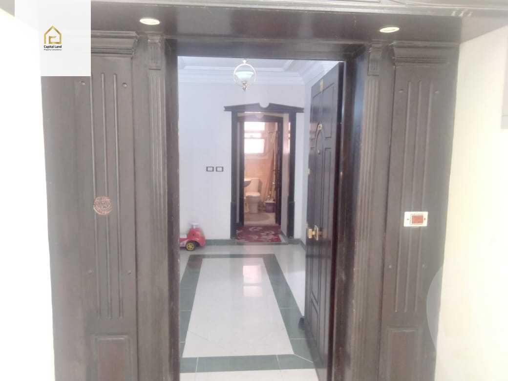 https://aqarmap.com.eg/en/listing/5662133-for-sale-cairo-new-cairo-lrhb-city-phase-4-mohammed-farid-st