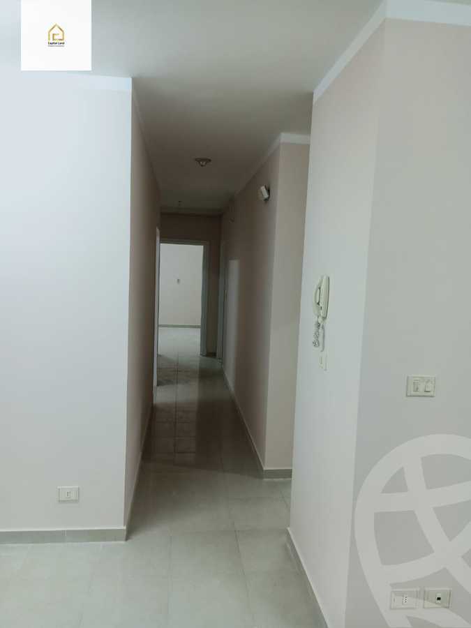 https://aqarmap.com.eg/en/listing/5662232-for-rent-cairo-new-cairo-lrhb-city-phase-4-mohammed-farid-st