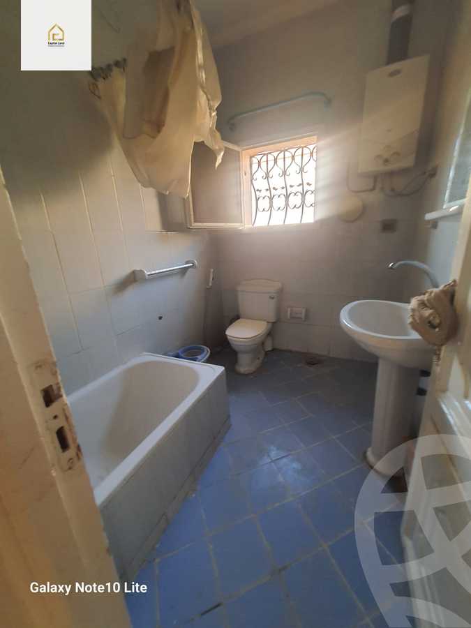 https://aqarmap.com.eg/en/listing/5662476-for-rent-cairo-new-cairo-lrhb-city-phase-1-taha-hussein-st