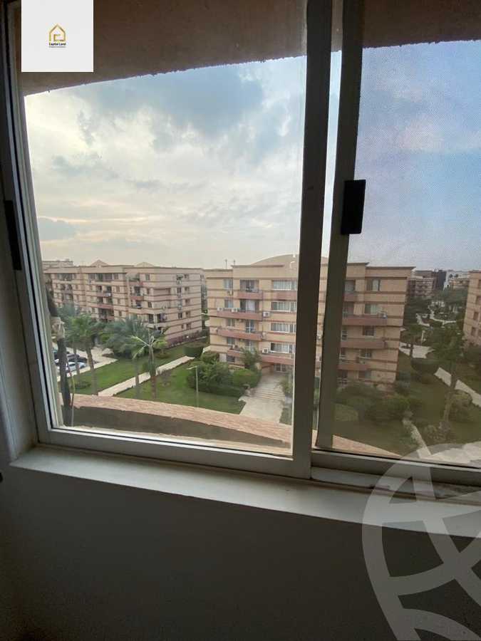 https://aqarmap.com.eg/en/listing/5672180-for-sale-cairo-new-cairo-lrhb-city-phase-4-mohammed-farid-st