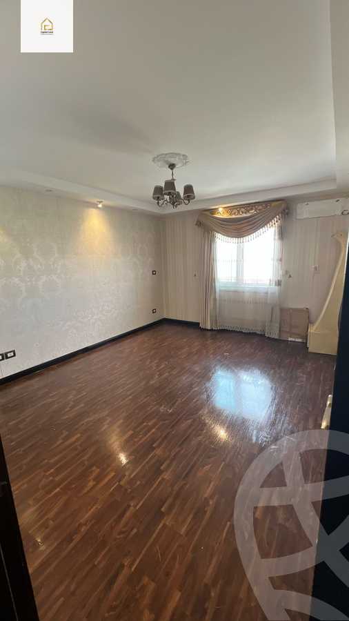 https://aqarmap.com.eg/en/listing/5675582-for-rent-cairo-new-cairo-lrhb-city-phase-4-mohammed-farid-st