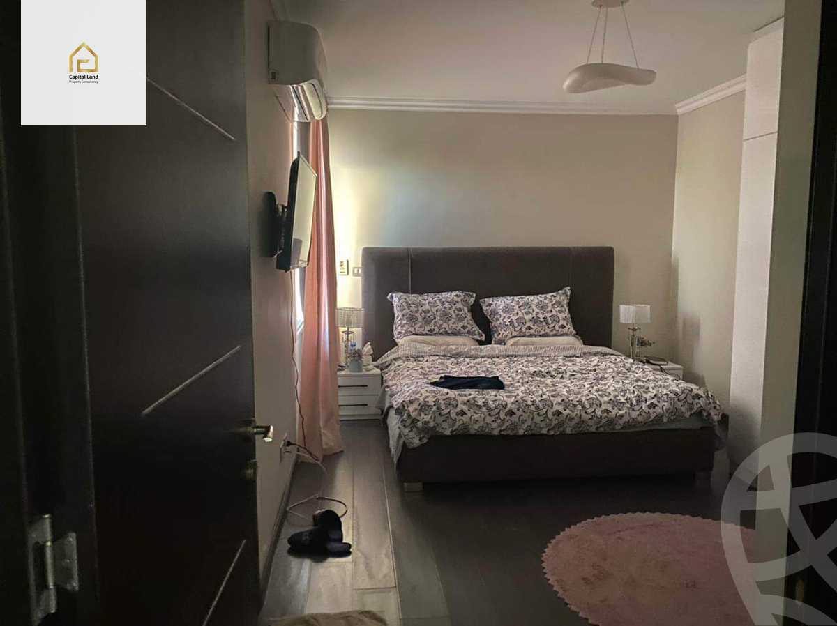 https://aqarmap.com.eg/en/listing/5676102-for-sale-cairo-new-cairo-lrhb-city-phase-4-mohammed-farid-st