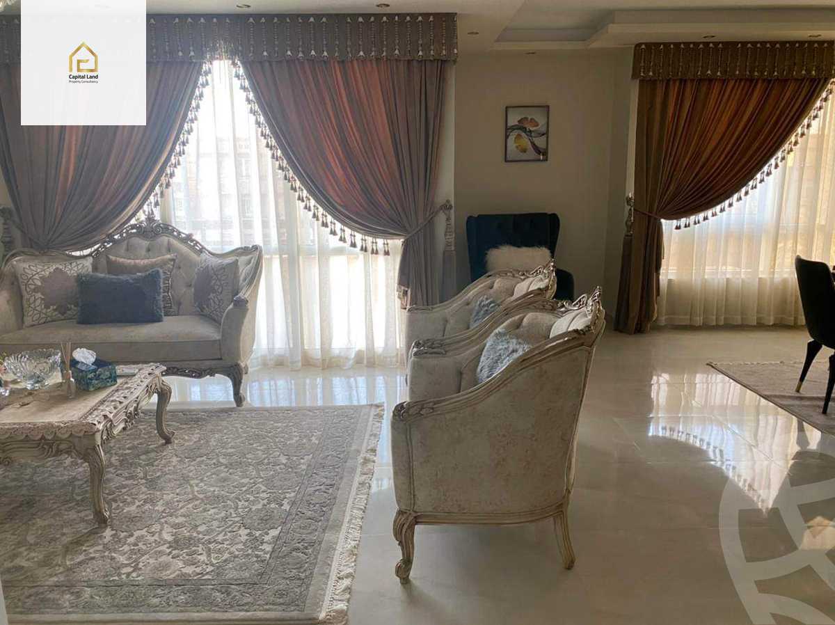 https://aqarmap.com.eg/en/listing/5676102-for-sale-cairo-new-cairo-lrhb-city-phase-4-mohammed-farid-st