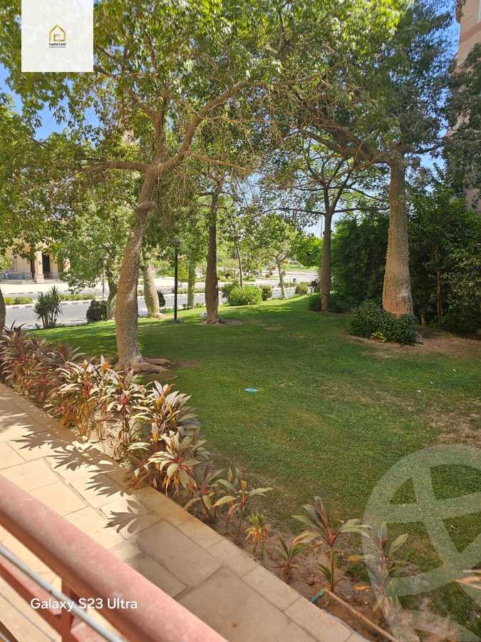https://aqarmap.com.eg/en/listing/5683789-for-sale-cairo-new-cairo-lrhb-city-phase-4-mohammed-farid-st