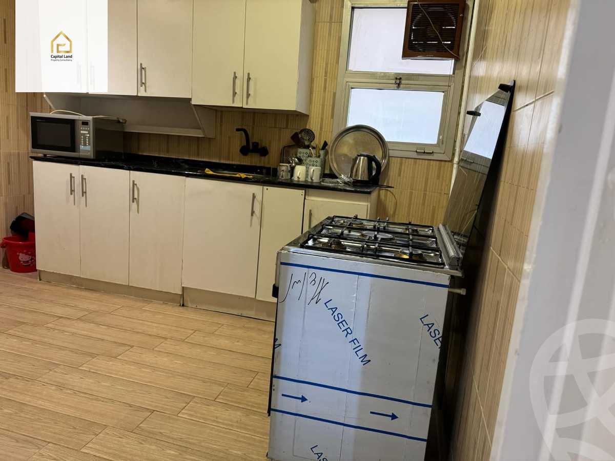 https://aqarmap.com.eg/en/listing/5684340-for-rent-cairo-new-cairo-lrhb-city-phase-8