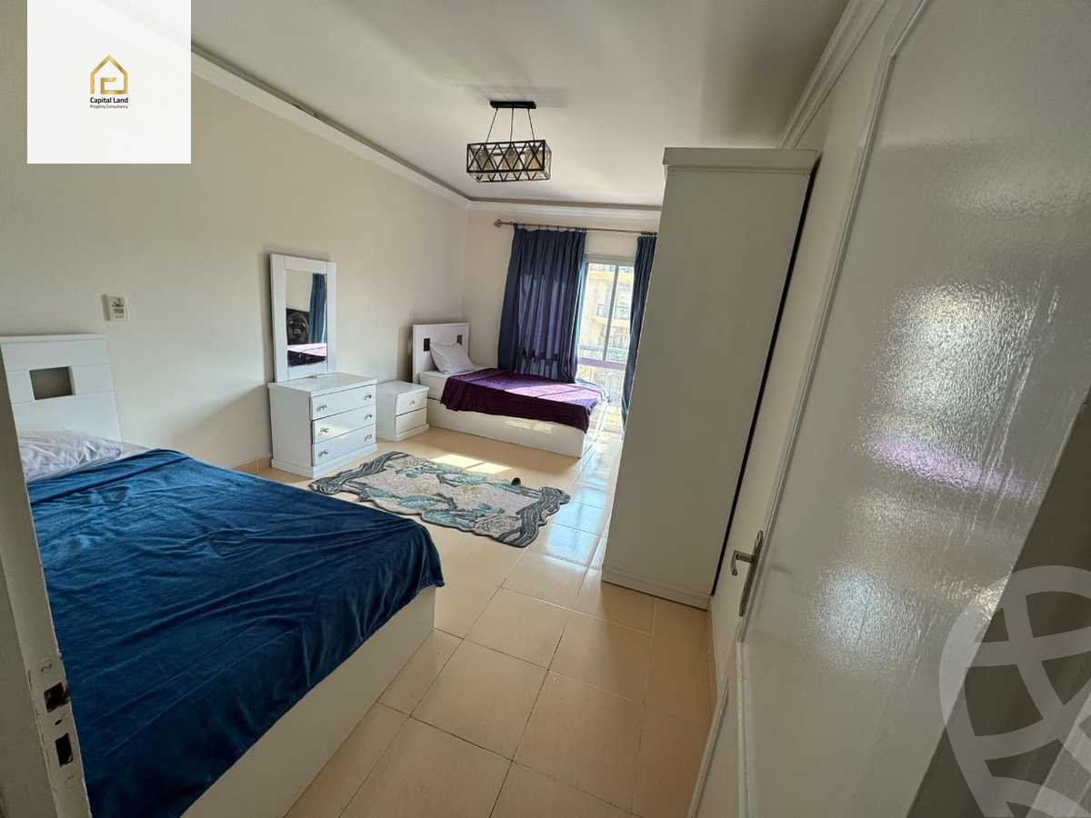 https://aqarmap.com.eg/en/listing/5684340-for-rent-cairo-new-cairo-lrhb-city-phase-8