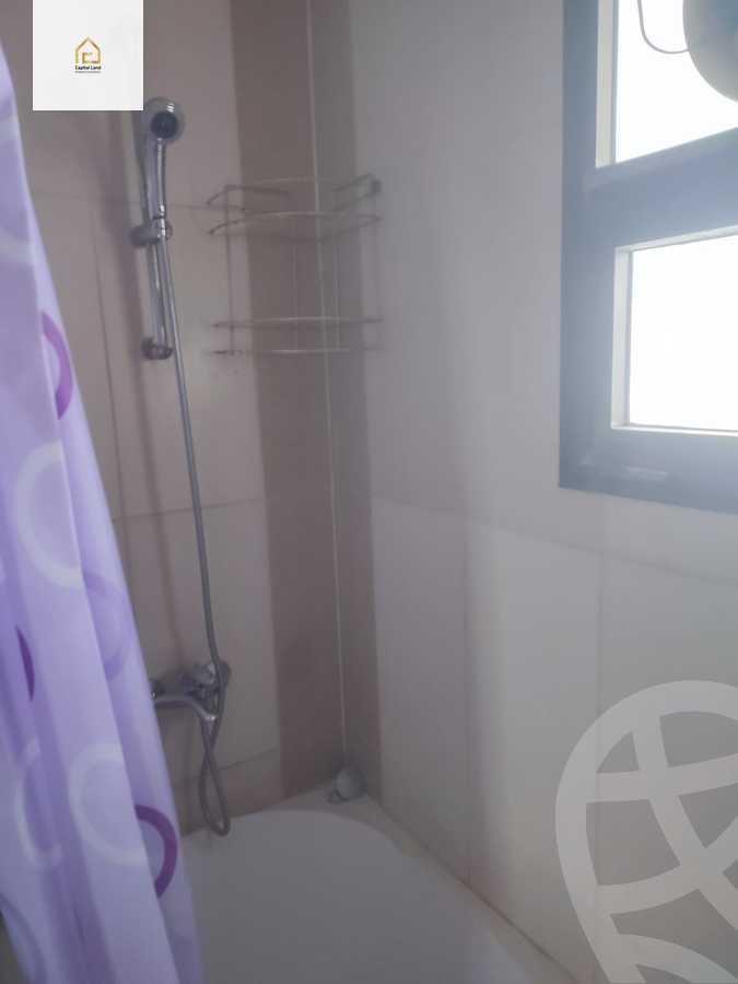https://aqarmap.com.eg/ar/listing/5690669-for-rent-cairo-new-cairo-lrhb-city-phase-5-talaat-mostafa-st