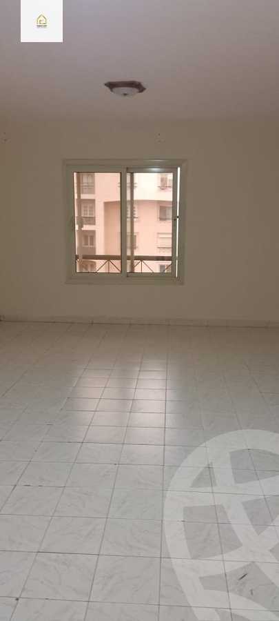 https://aqarmap.com.eg/ar/listing/5690691-for-rent-cairo-new-cairo-lrhb-city-phase-2-osama-ibn-zaid-st
