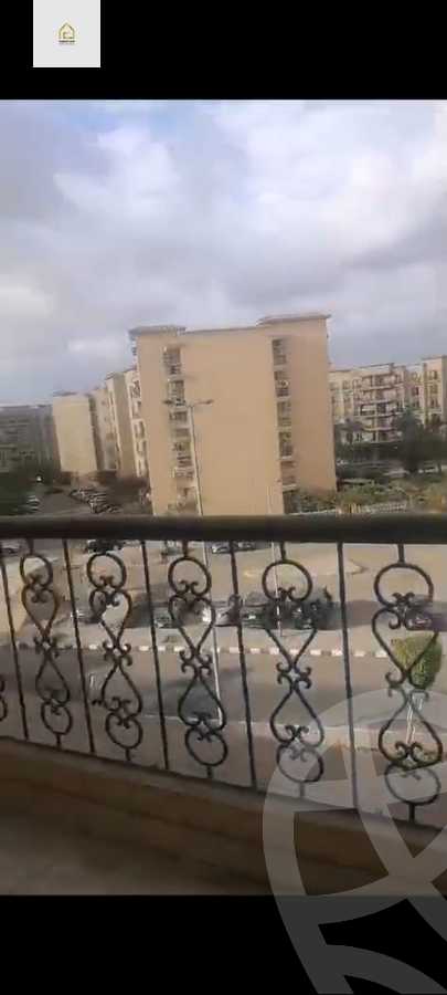 https://aqarmap.com.eg/en/listing/5693389-for-sale-cairo-new-cairo-lrhb-city-mtdd-lrhb-phase-7