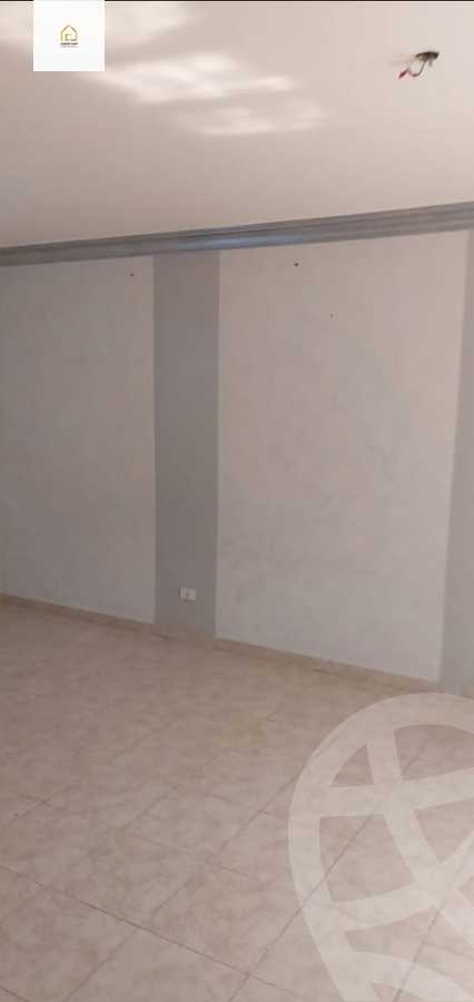 https://aqarmap.com.eg/en/listing/5708050-for-sale-cairo-new-cairo-lrhb-city-phase-4-mohammed-farid-st