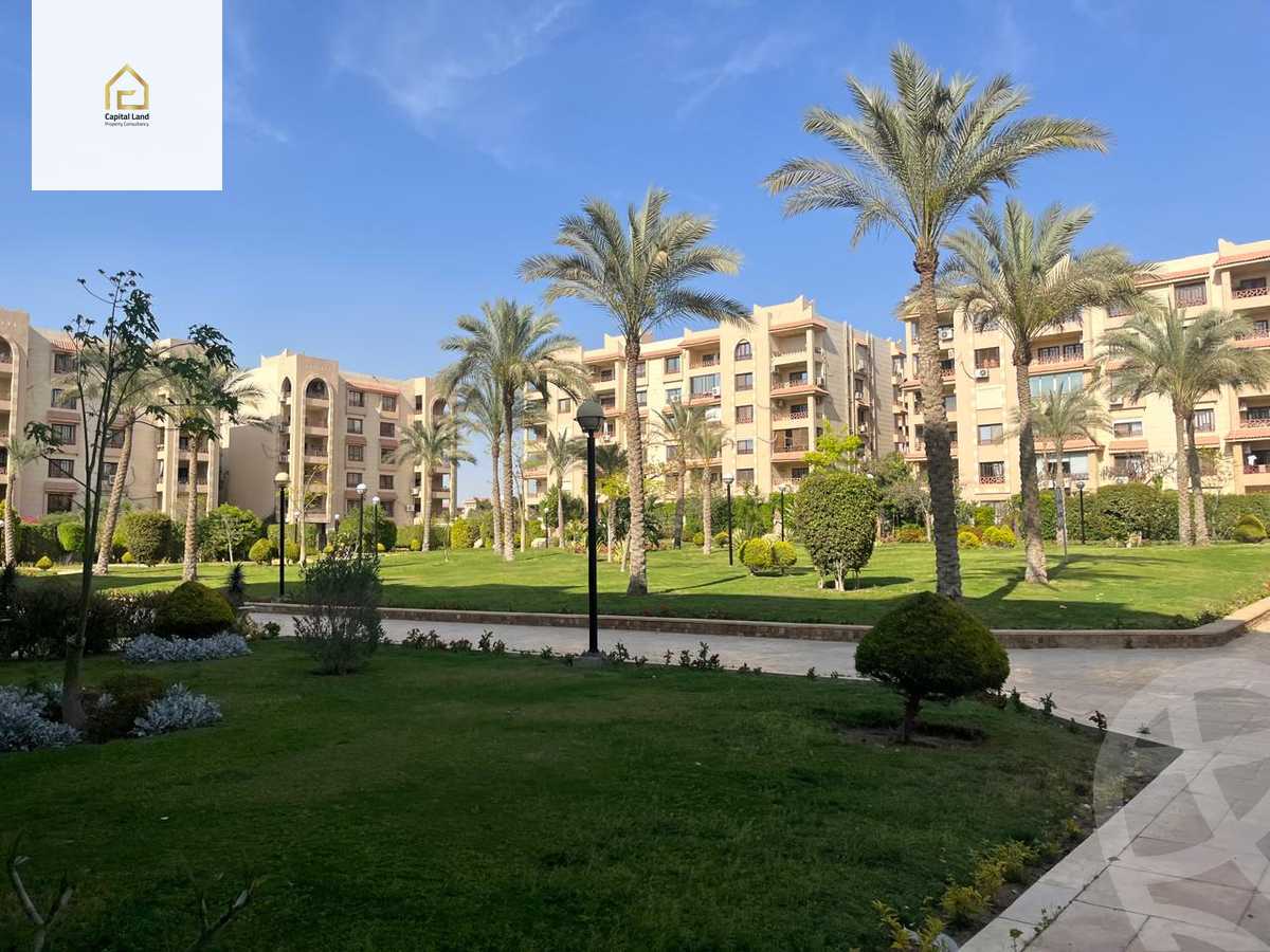 https://aqarmap.com.eg/ar/listing/5708892-for-sale-cairo-new-cairo-lrhb-city-phase-5-talaat-mostafa-st