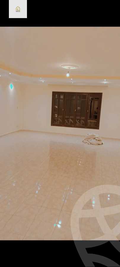 https://aqarmap.com.eg/ar/listing/5712025-for-rent-cairo-new-cairo-lrhb-city-phase-5-talaat-mostafa-st