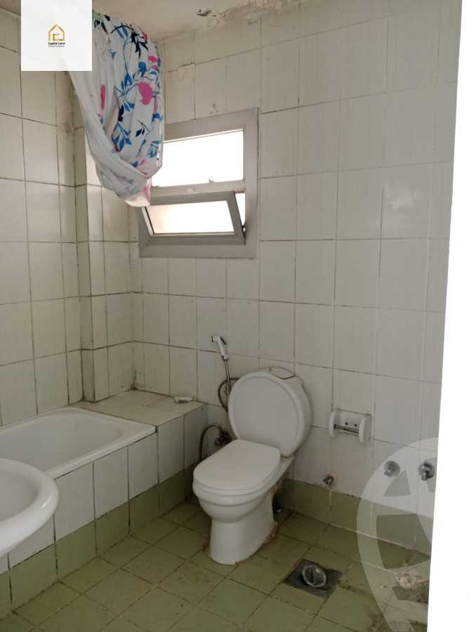 https://aqarmap.com.eg/ar/listing/5712188-for-rent-cairo-new-cairo-lrhb-city-phase-4-mostafa-el-nahaas-st