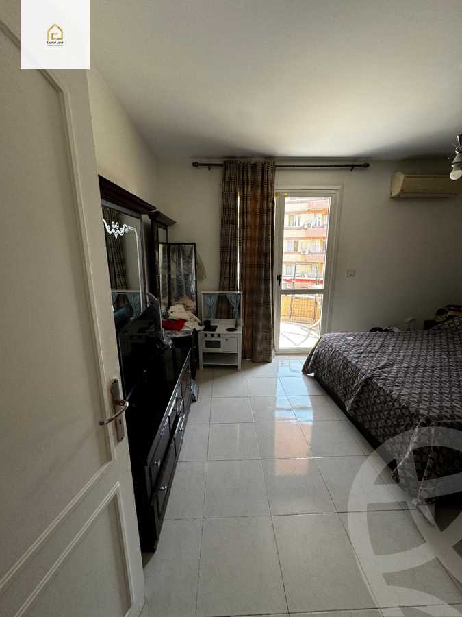 https://aqarmap.com.eg/en/listing/5712257-for-sale-cairo-new-cairo-lrhb-city-phase-4-mohammed-farid-st