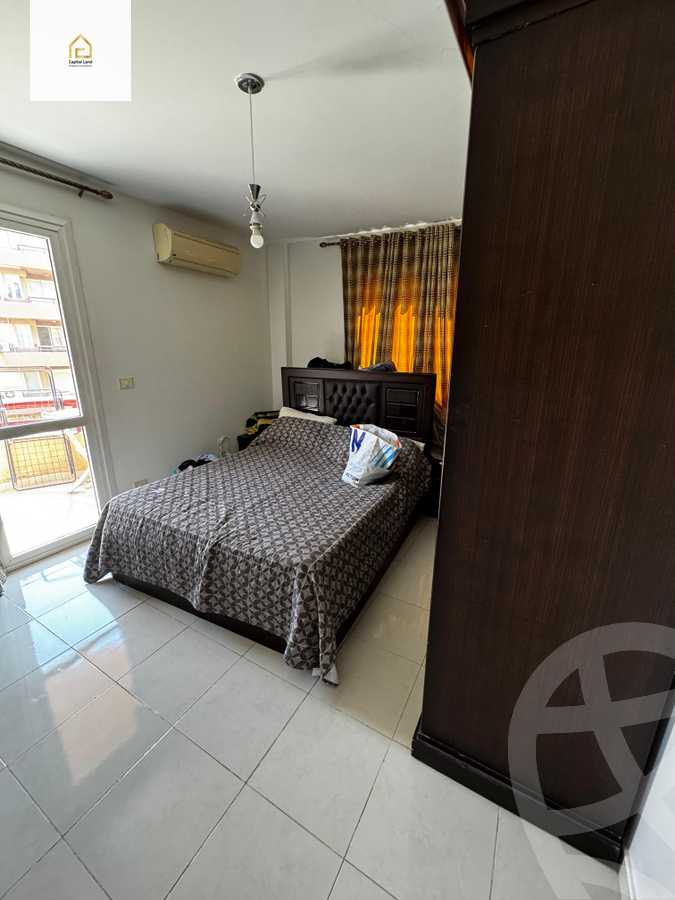 https://aqarmap.com.eg/en/listing/5728944-for-sale-cairo-new-cairo-lrhb-city-phase-4-mohammed-farid-st