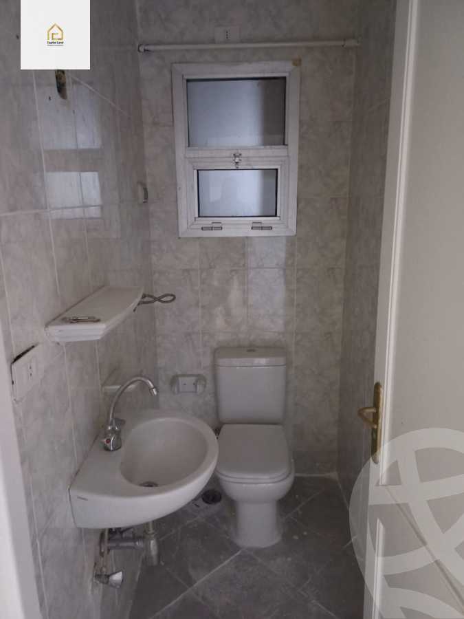 https://aqarmap.com.eg/en/listing/5729196-for-rent-cairo-new-cairo-lrhb-city-mtdd-lrhb-phase-8
