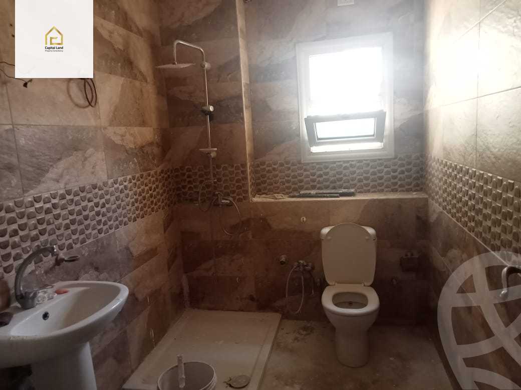 https://aqarmap.com.eg/en/listing/5730562-for-sale-cairo-new-cairo-madinaty-lmntq-lwl-fylt-talaat-mostafa-rd