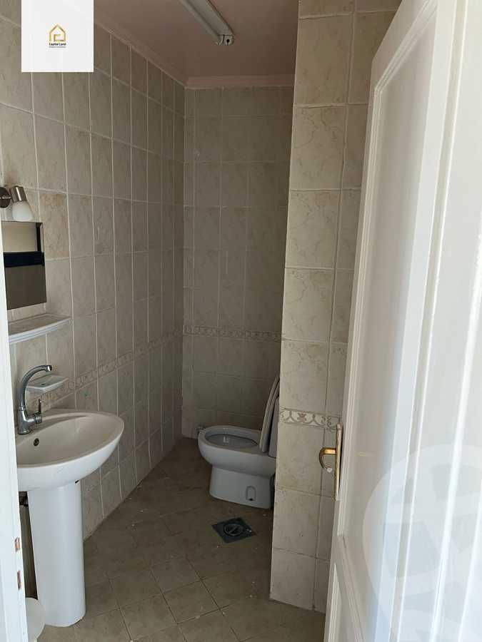 https://aqarmap.com.eg/en/listing/5730653-for-rent-cairo-new-cairo-lrhb-city-phase-5-ibn-al-nafees-st